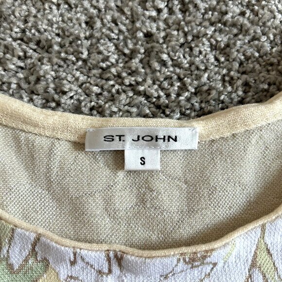 St. John Women's Small Yellow Daisy Floral Knit Sleeveless Top - Picture 3 of 6